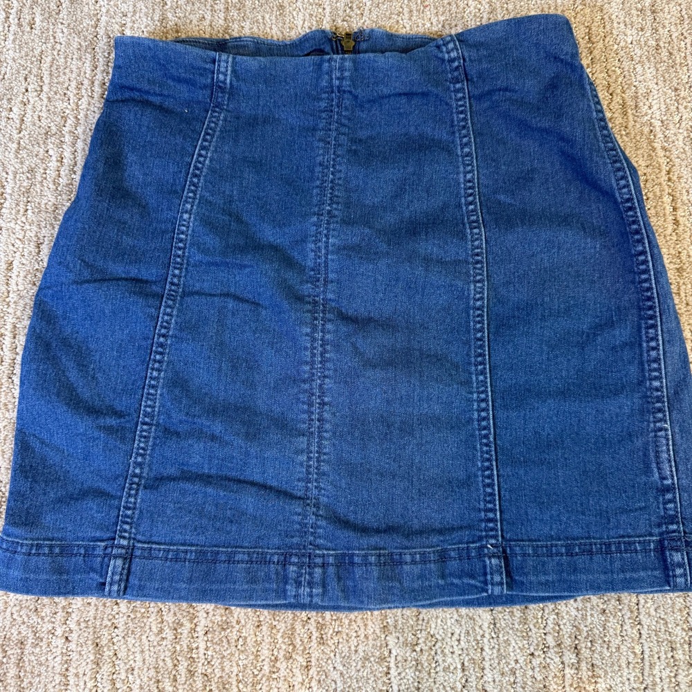 Free People Denim Mini Skirt Size 6 Medium Wash Blue High Waist A-Line Zip Back